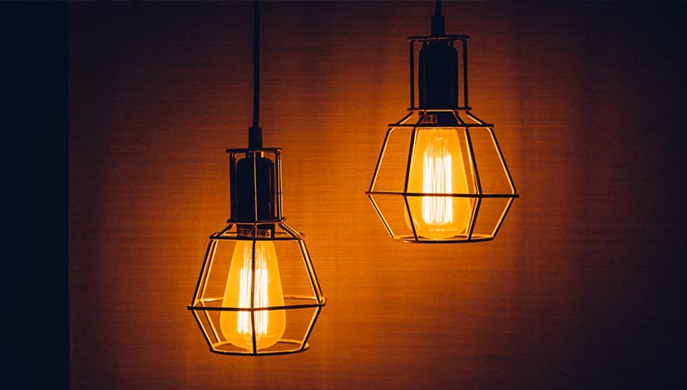 rek vertegenwoordiger Betuttelen Industriële verlichting in een modern LED jasje • Huis Bouwen